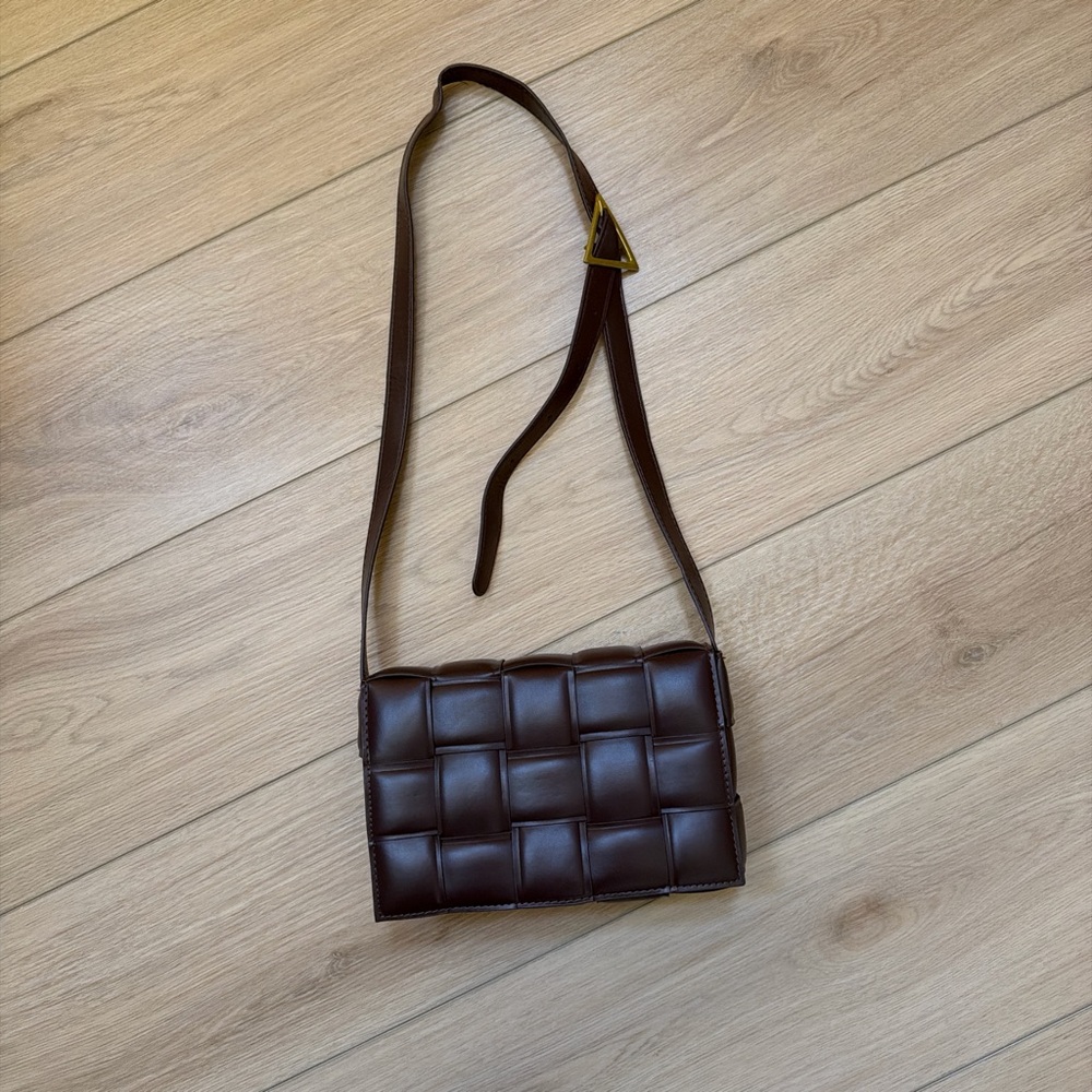 Elegant Brown Woven Shoulder Bag